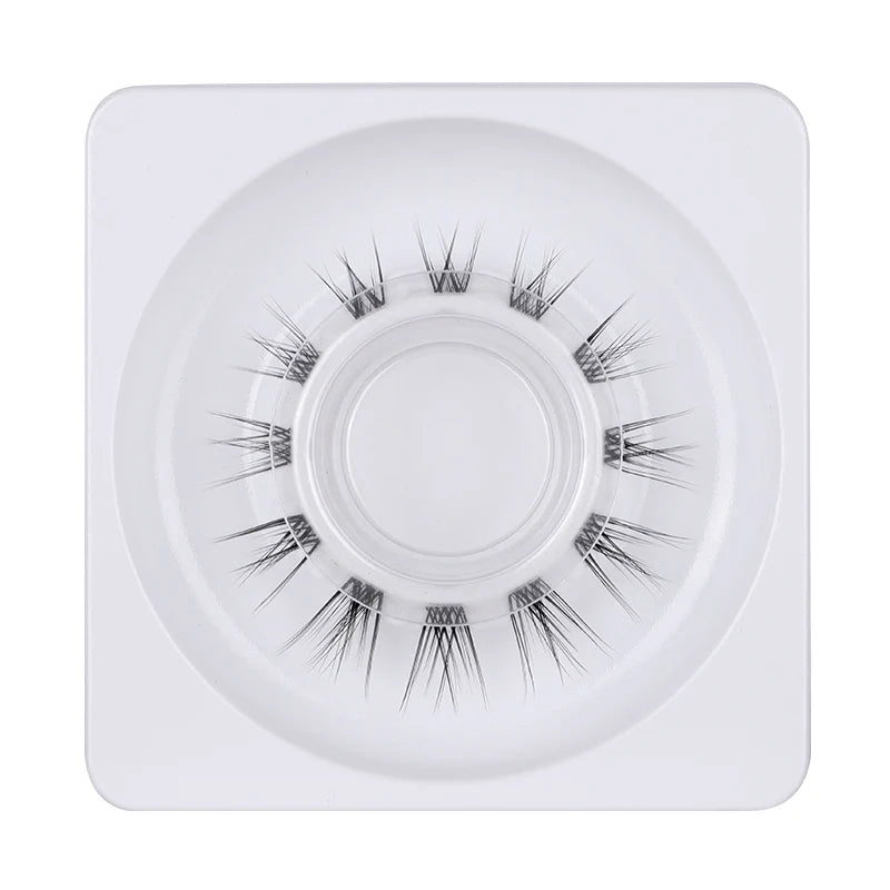 Feral Edge Weightless Lash Extensions Clusters